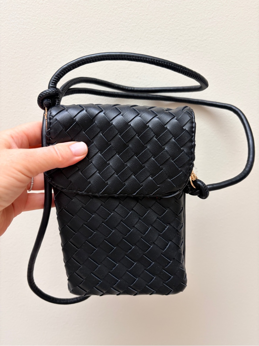 NWT Cell Phone Wallet Crossbody Bag in Black Vegan Leather